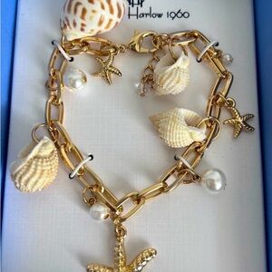 House of Harlow 1960 Natural Shells Bracelet
